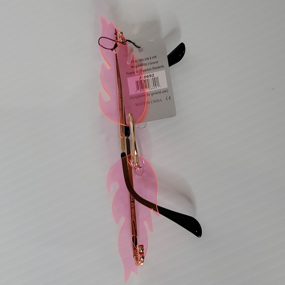 Sunglasses - Picture 3 of 3